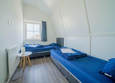 Group accommodation by the water in North Holland - 17