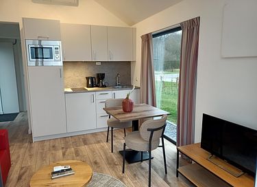 Tiny House op waterrijk park - 4