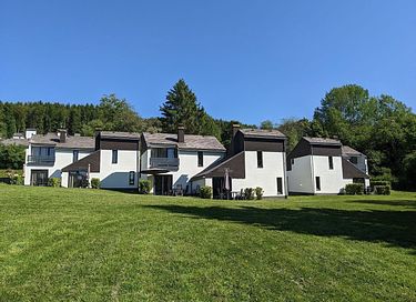 Ferienwohnung mit Terrasse in grüner Umgebung - 3