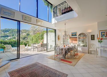 Logement de vacances moderne et luxueux avec piscine privée - 12