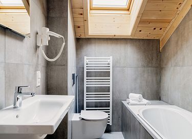 Luxuriöses Chalet mit Sauna in den Bergen - 13