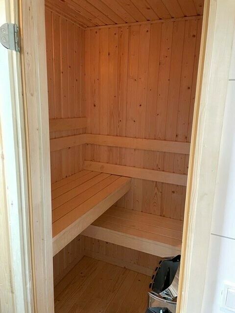 Modern vacation home with private sauna - 2