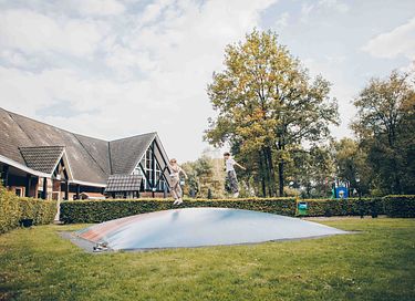 Familiehytte med privat spabad i Drenthe - 18