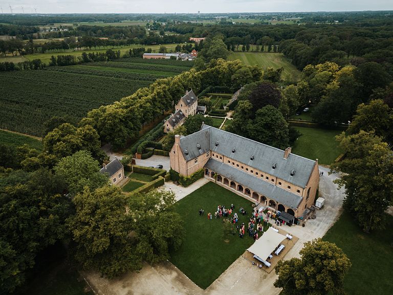Overnatning i et tidligere kloster i Belgien - 1