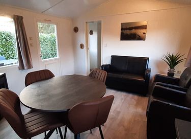 Leuk Tiny House op kleinschalig bosrijk park - 6