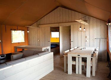 Large 12-person safari tent in Veluwe Region - 9