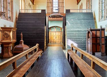 Logement de groupe unique (12p) dans une église - 9