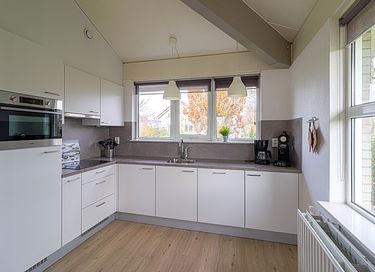Comfortable holiday home with spacious garden - 10