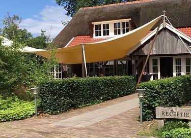 Romantische safaritent (2p) met ligbad - 11