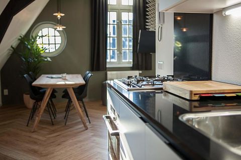 Superbe appartement dans un ancien bureau de banque - 2