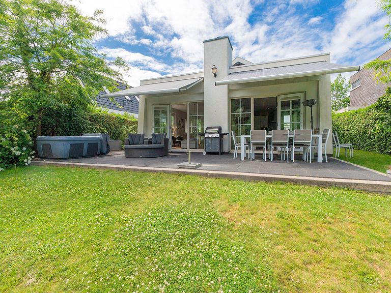 Houten vakantievilla (8p) met jacuzzi - 1