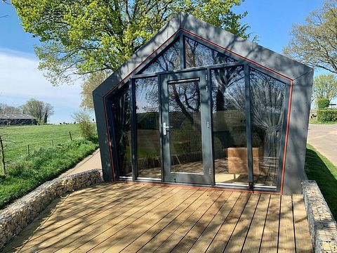 Unique holiday home with veranda on nice park - 2