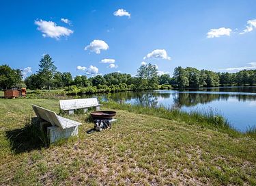 Romantic cottage by the water - 10