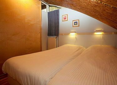 Prachtige heuvel lodge op leuk vakantiepark - 8