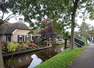Leuk vakantiepark aan het water in Giethoorn - 5