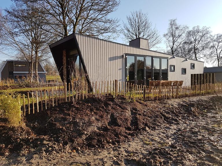 Freistehendes Chalet in der Nähe des Wassers - 1