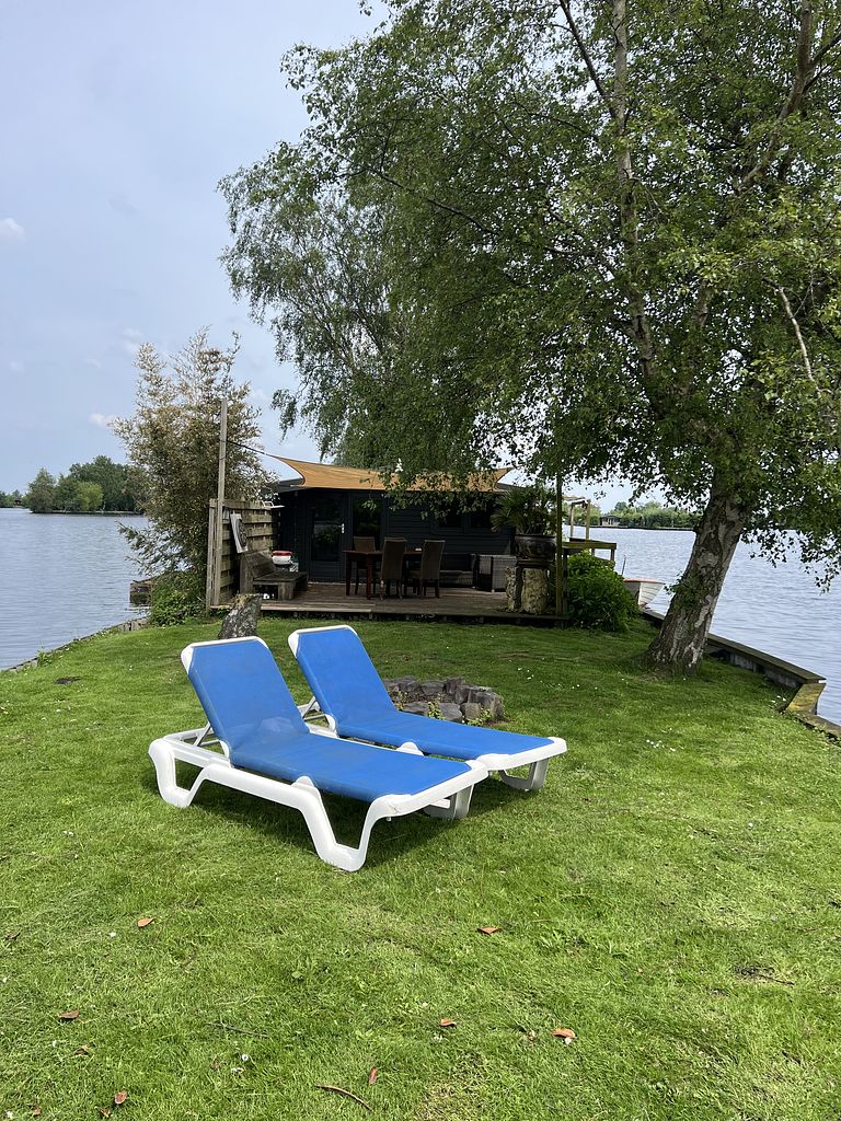 Blokhut op privé eiland met gratis motorboot - 1