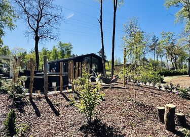 Luxe lodge met hottub en bosuitzicht