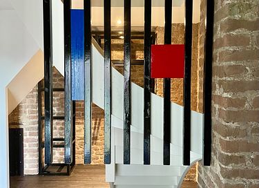 Overnachten in een luxe kerktoren vol kunst - 8