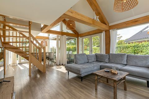 Luxury family villa close to the sea - 2