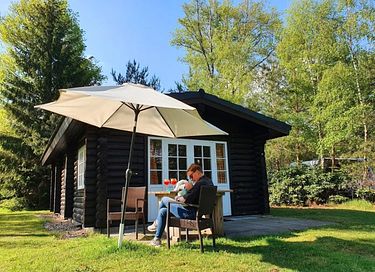 Lodge romantique dans la forêt pour 2 personnes - 1