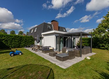 Family house with enclosed garden near the sea - 2