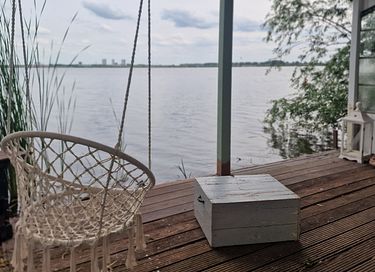 Chalet en pleine nature au bord de l'eau - 2