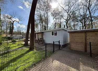 Chalet mit privatem Whirlpool auf der Veluwe - 19