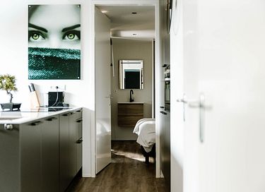 Luxe vakantiehuis aan het water met hottub - 10