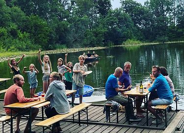 Kuppelzelt am Wasser mit eigenem Boot - 22