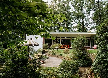 Design villa met grote bostuin in Limburg - 5