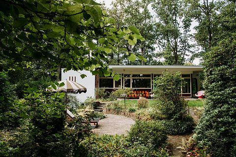 Design villa met grote bostuin in Limburg - 5