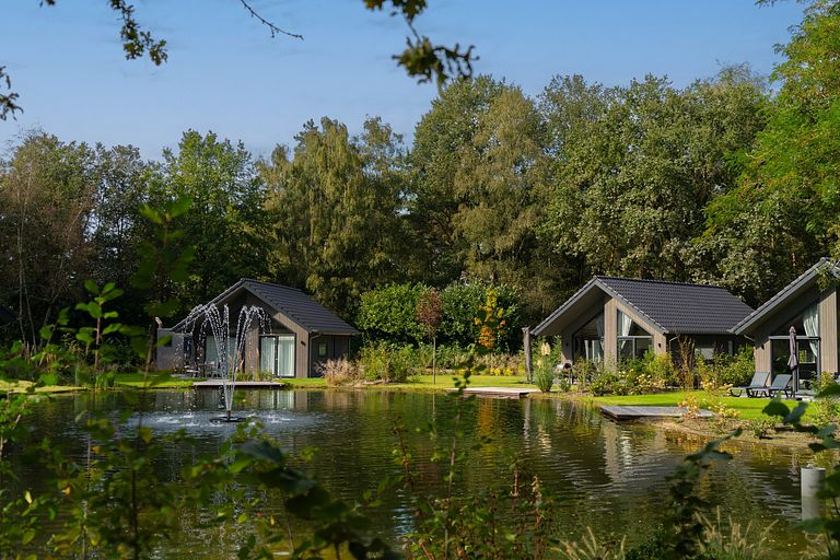 Logement de vacances pour 6 personnes au bord de l'eau - 1
