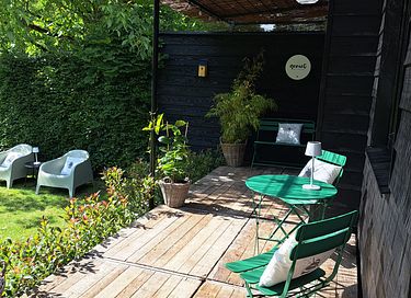 Tiny house in greenery - 25