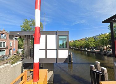 Unique and modern bridge house in Amsterdam - 2