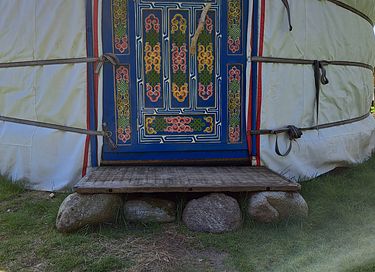 Belle yourte sur un mini camping confortable - 2