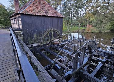 Boutique-Hotel mit Blick auf eine Wassermühle - 9