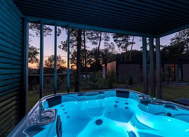 Luxuriöse Wellness Lodge mit Jacuzzi - 4