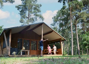 Safari lodge (6p) on a nice vacation park