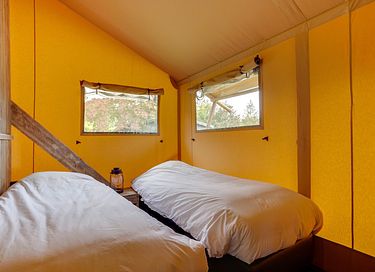Luxury safari tent in versatile vacation park - 10