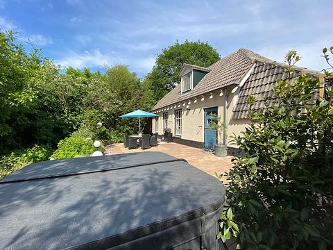 Nature cottage with own jacuzzi and sauna - 3