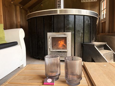 Maison de vacances de bien-être avec sauna et bain à remous - 4
