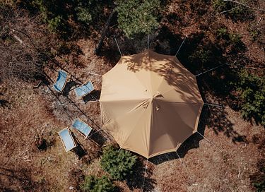 Festival-achtige sfeer op een pop-up camping - 20