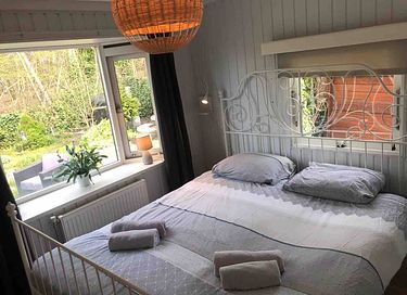 Wooden house, private hot tub and sauna - 14