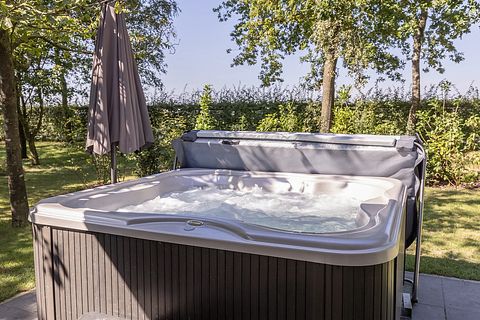 Vakantiehuis (4p) met jacuzzi en buitensauna  - 2