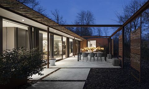 Een design bosvilla gemaakt van staal  - 5