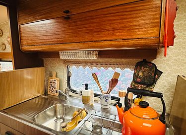 Retro B&B Caravan on a Small Island  - 10
