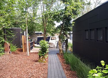 Belle péniche au design contemporain - 32