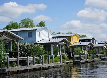 6-person vacation villa with swimming jetty - 3