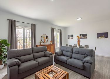 Vakantiehuis met veel ruimte en mooi zwembad - 26